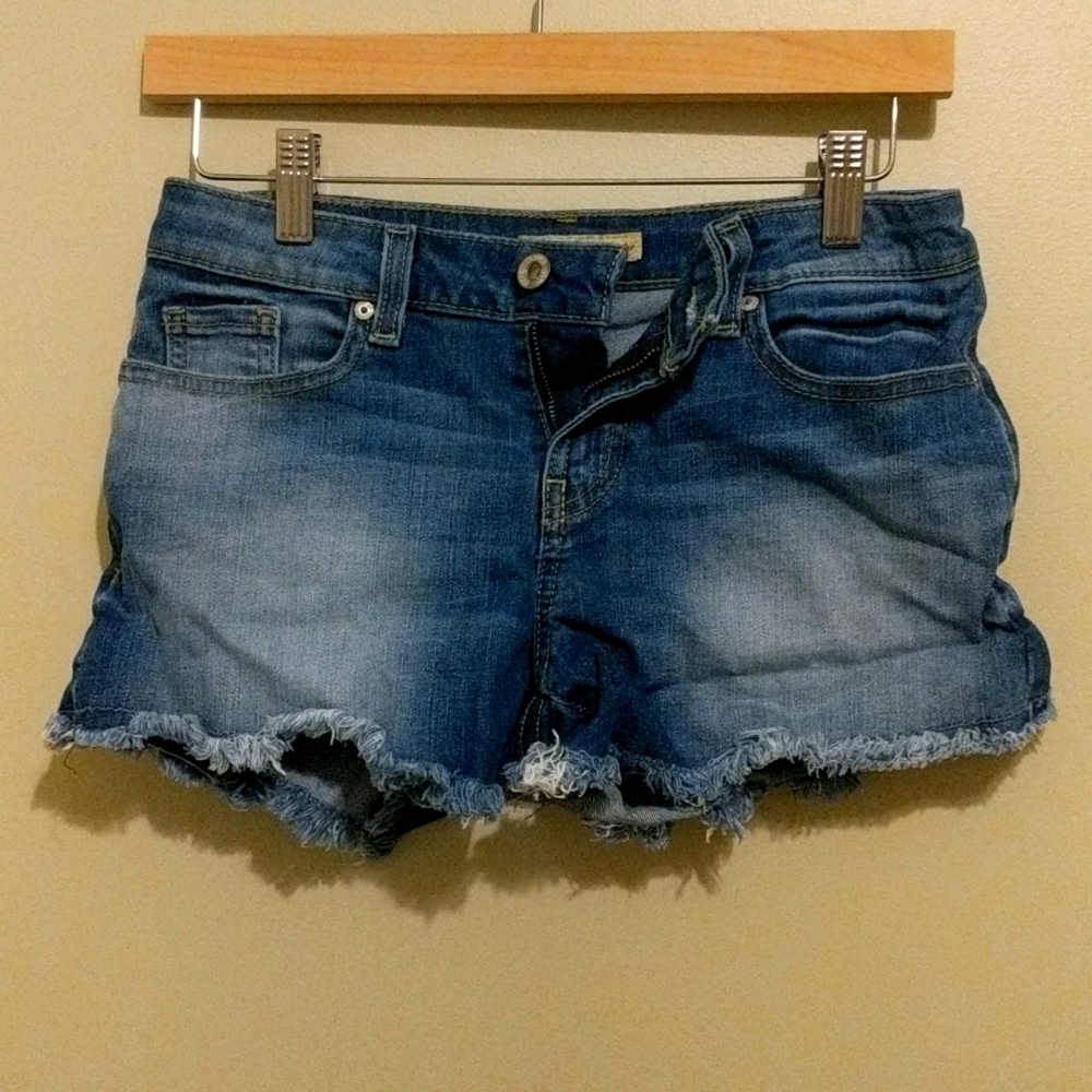 Guess distressed shorts